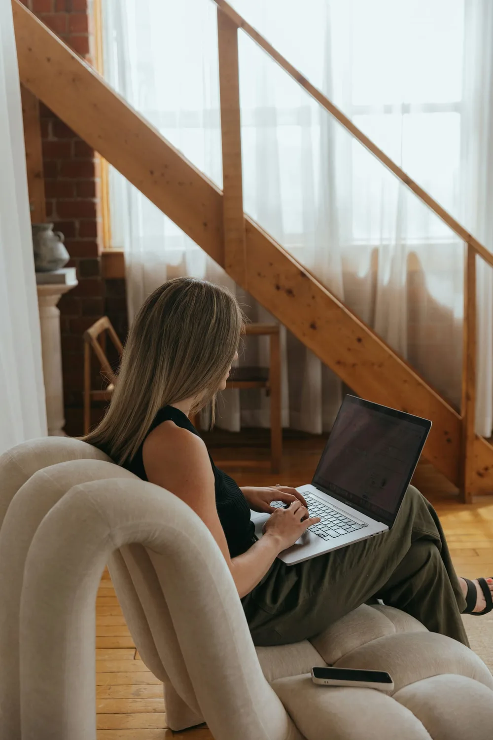 TMC Greater Simcoe mortgage advisor discussing home affordability with a client